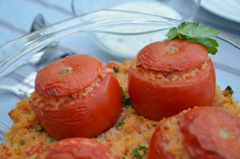 Gefüllte Tomaten mit Hirse