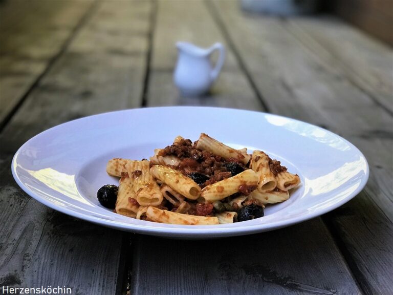 Pasta mit Linsen und Kapern