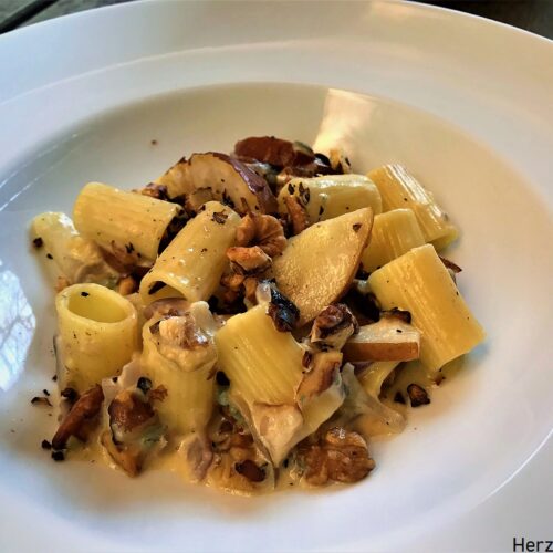 Pasta mit Birnen, Walnüssen und Fourme d'Ambert (2)