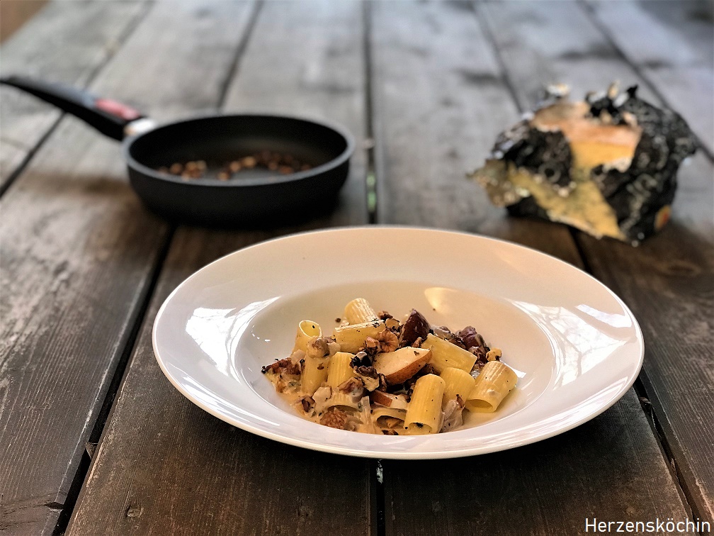 Pasta mit Birnen, Walnüssen und Fourme d'Ambert (2)